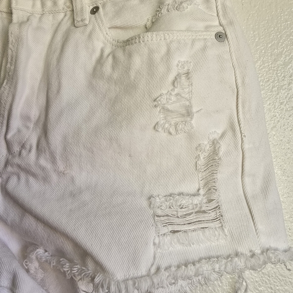 Blank NYC White Distressed Jean Shorts - Picture 4 of 9